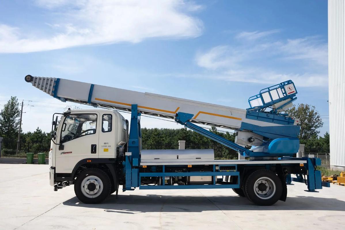 翁田镇云梯上料车租赁费用