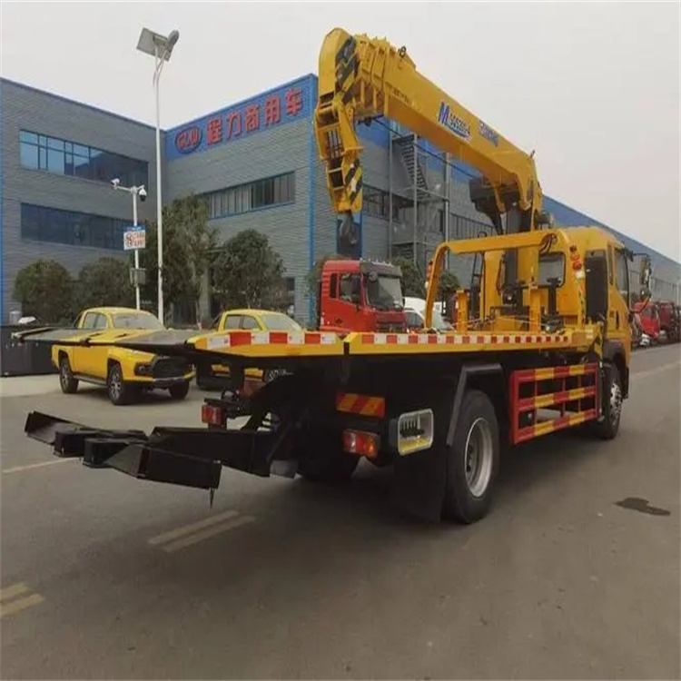 翁田镇附近小随车吊出租电话，轻松解决搬运烦恼