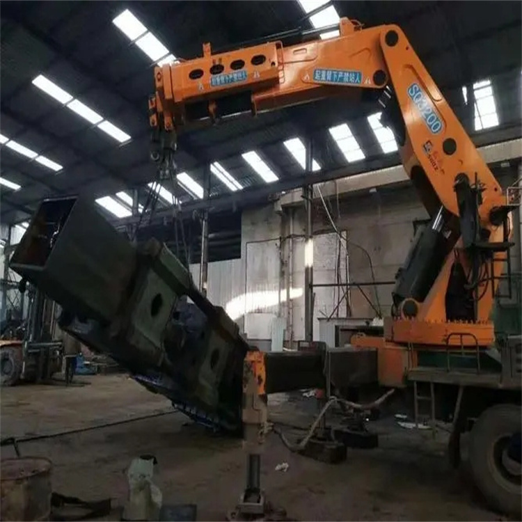 翁田镇130吨折臂吊车出租吊机租赁附近电话